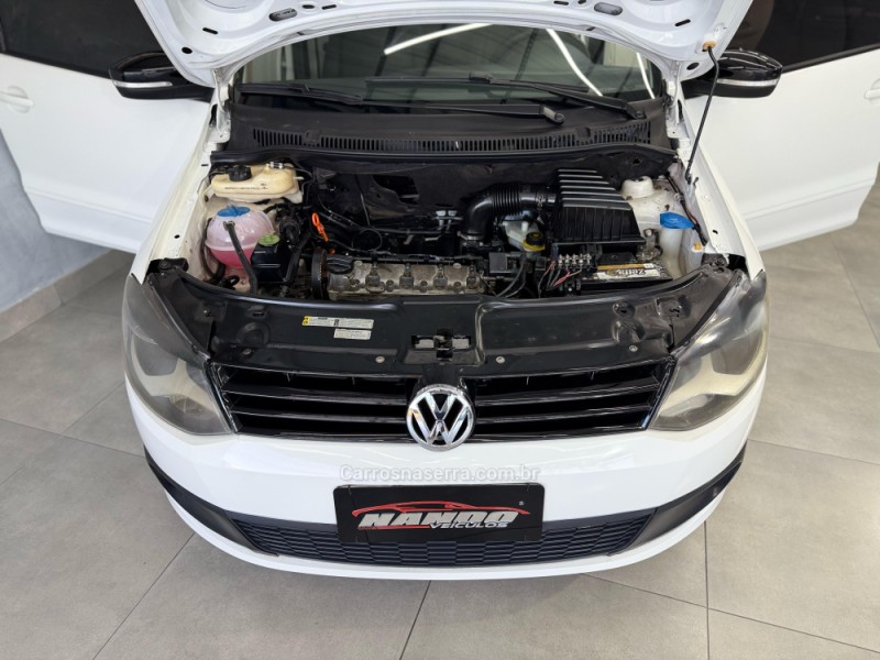 SPACEFOX 1.6 MI TREND 8V FLEX 4P MANUAL - 2014 - SAPIRANGA