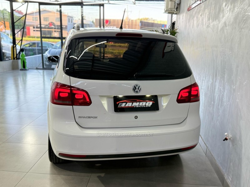 SPACEFOX 1.6 MI TREND 8V FLEX 4P MANUAL - 2014 - SAPIRANGA