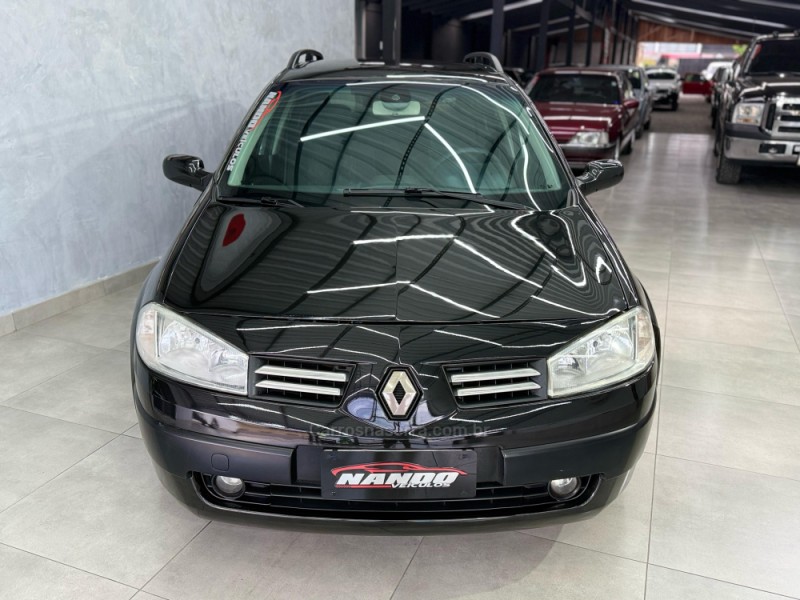 MÉGANE 1.6 DYNAMIQUE GRAND TOUR 16V FLEX 4P MANUAL - 2012 - SAPIRANGA