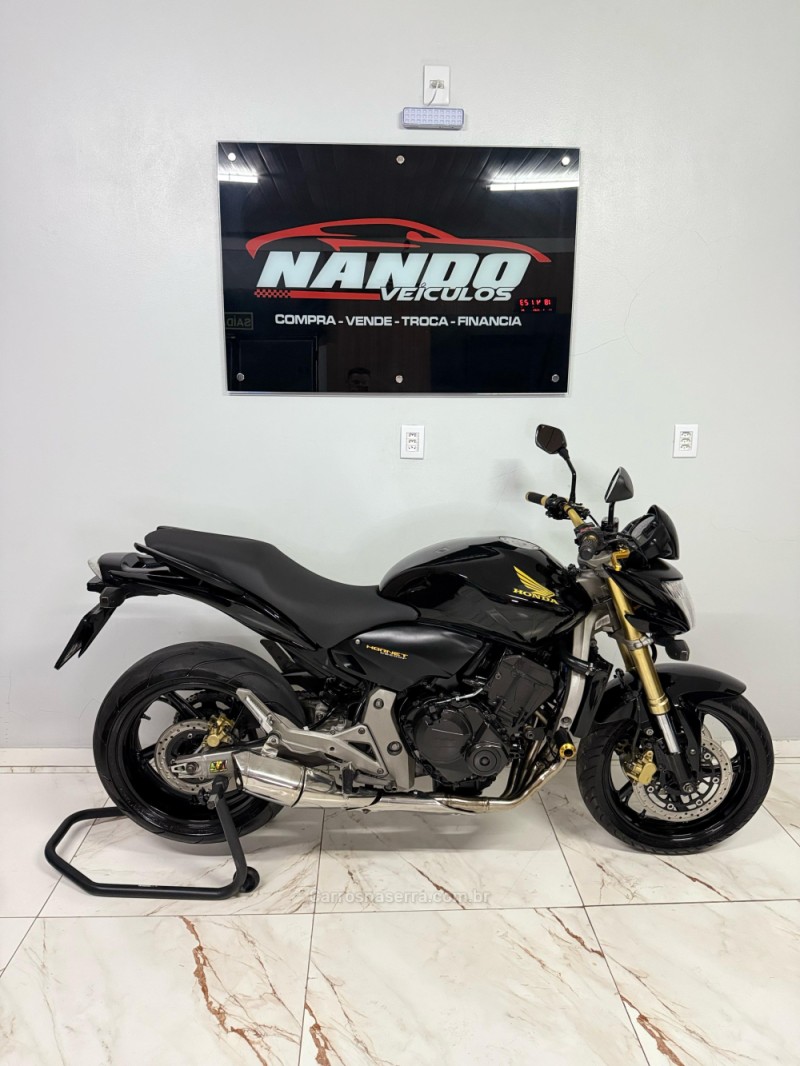 CB 600F HORNET - 2010 - SAPIRANGA