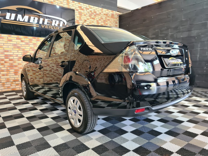FIESTA 1.6 MPI SEDAN 8V FLEX 4P MANUAL - 2011 - FARROUPILHA