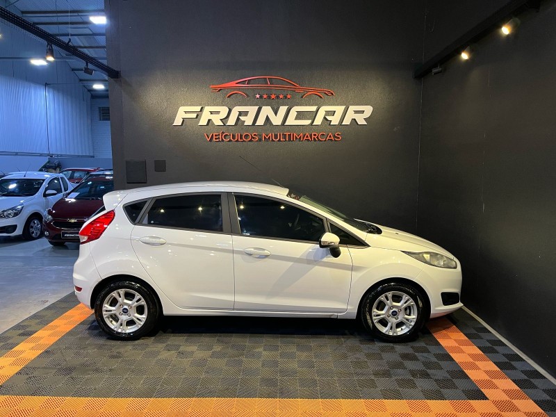 FIESTA 1.6 SEL HATCH 16V FLEX 4P MANUAL - 2017 - ANTôNIO PRADO