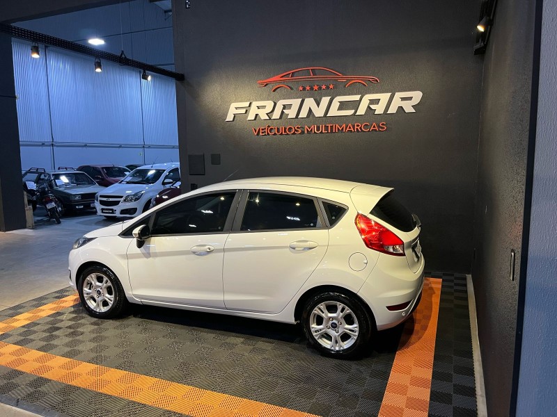 FIESTA 1.6 SEL HATCH 16V FLEX 4P MANUAL - 2017 - ANTôNIO PRADO