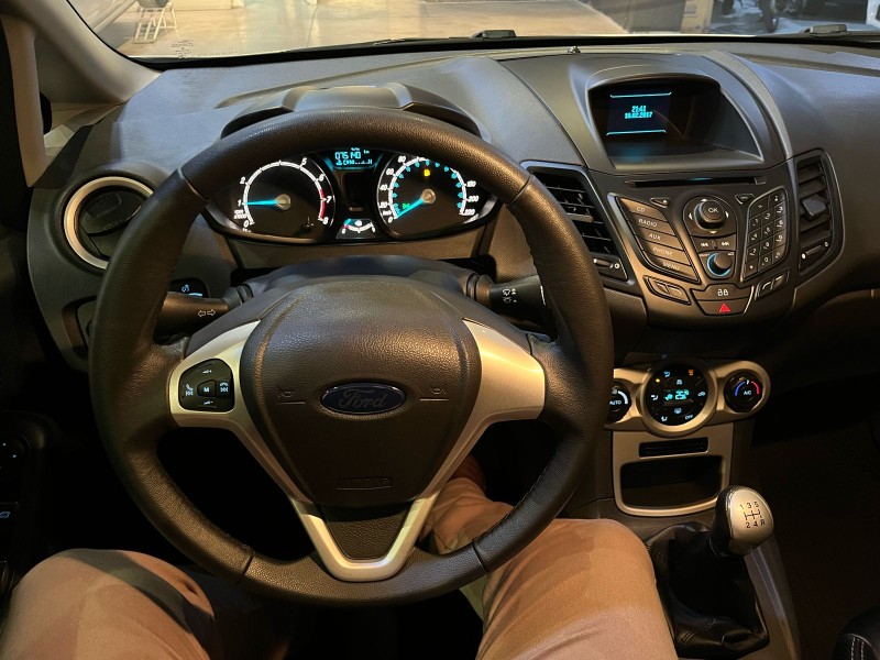 FIESTA 1.6 SEL HATCH 16V FLEX 4P MANUAL - 2017 - ANTôNIO PRADO