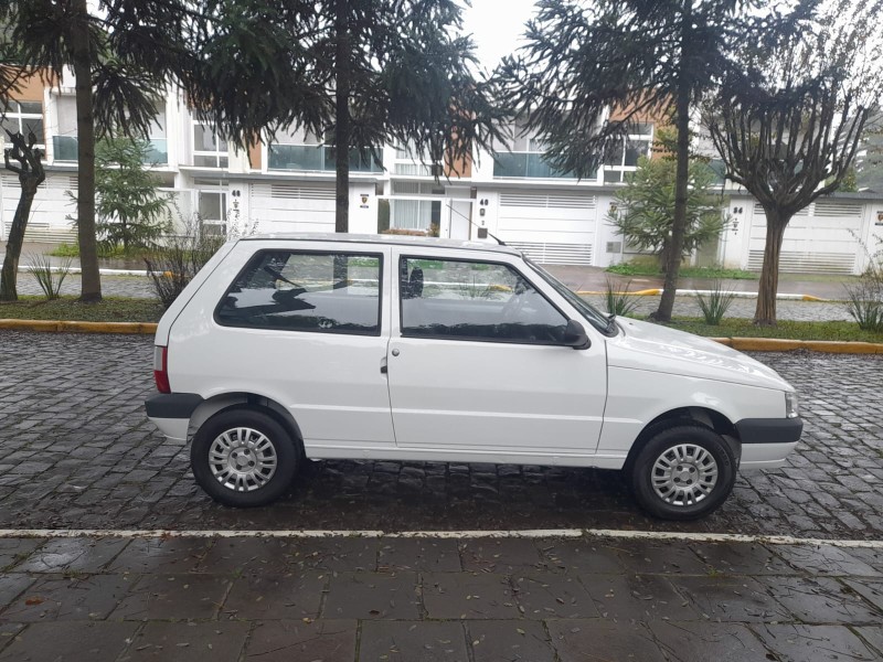UNO 1.0 MPI MILLE FIRE ECONOMY 8V FLEX 2P MANUAL - 2012 - FARROUPILHA