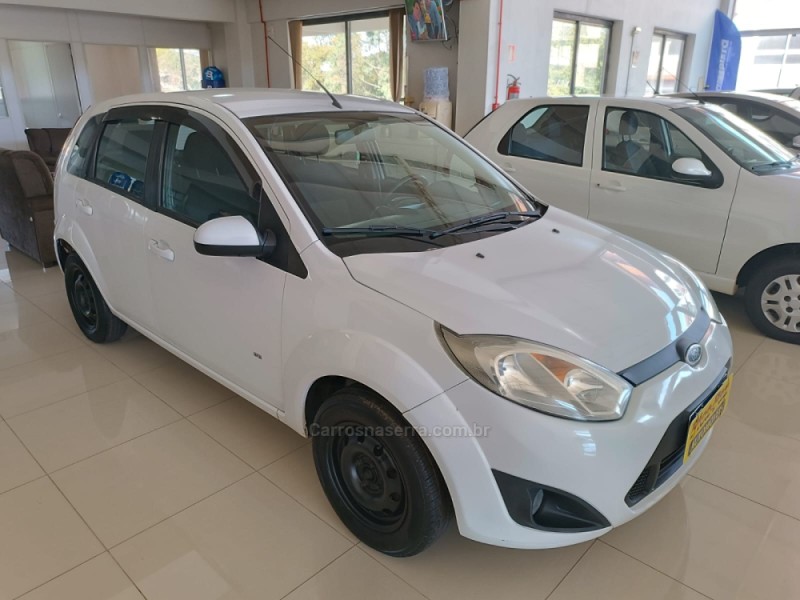 FIESTA 1.0 MPI CLASS 8V FLEX 4P MANUAL - 2014 - NOVA PETRóPOLIS