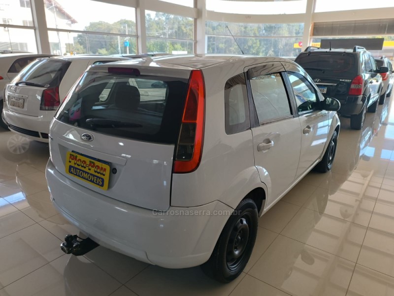 FIESTA 1.0 MPI CLASS 8V FLEX 4P MANUAL - 2014 - NOVA PETRóPOLIS