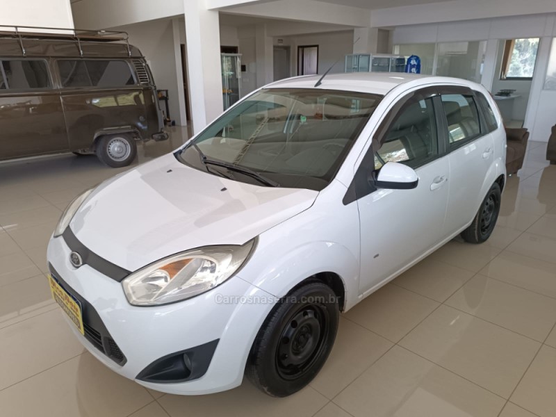 FIESTA 1.0 MPI CLASS 8V FLEX 4P MANUAL - 2014 - NOVA PETRóPOLIS