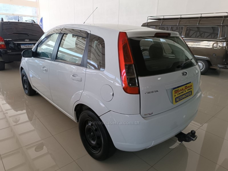 FIESTA 1.0 MPI CLASS 8V FLEX 4P MANUAL - 2014 - NOVA PETRóPOLIS