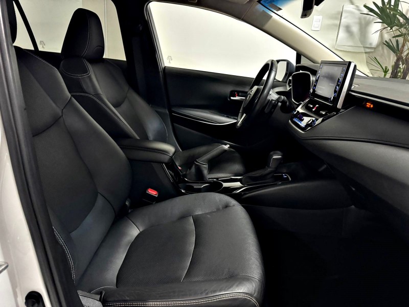 COROLLA 2.0 XEI 16V FLEX 4P AUTOMÁTICO - 2022 - CAXIAS DO SUL
