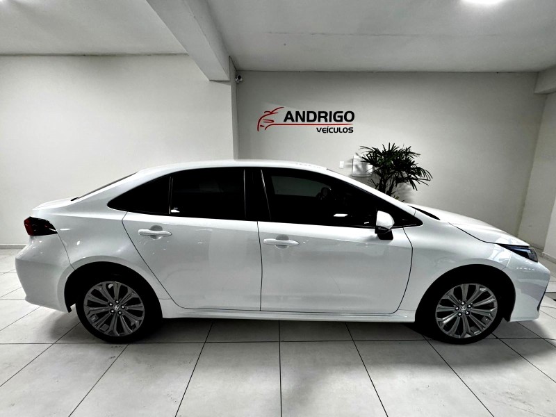 COROLLA 2.0 XEI 16V FLEX 4P AUTOMÁTICO - 2022 - CAXIAS DO SUL