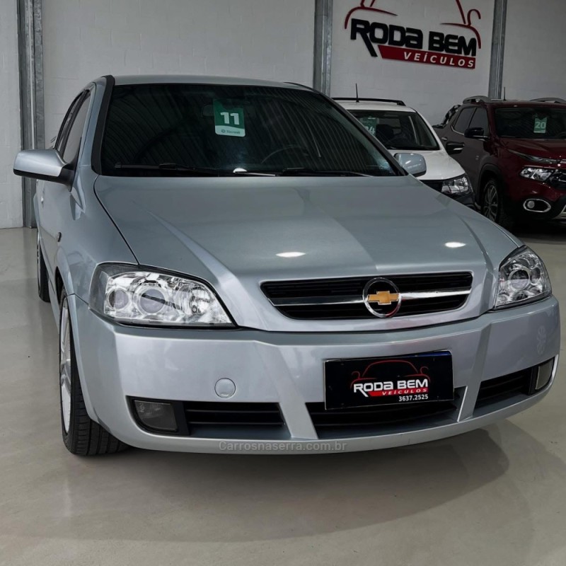ASTRA 2.0 MPFI ADVANTAGE 8V FLEX 4P MANUAL - 2011 - FELIZ