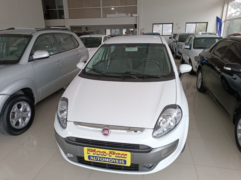 PUNTO 1.6 ESSENCE 16V FLEX 4P MANUAL - 2016 - NOVA PETRóPOLIS