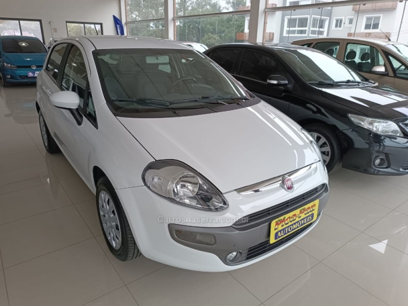 PUNTO 1.6 ESSENCE 16V FLEX 4P MANUAL - 2016 - NOVA PETRóPOLIS
