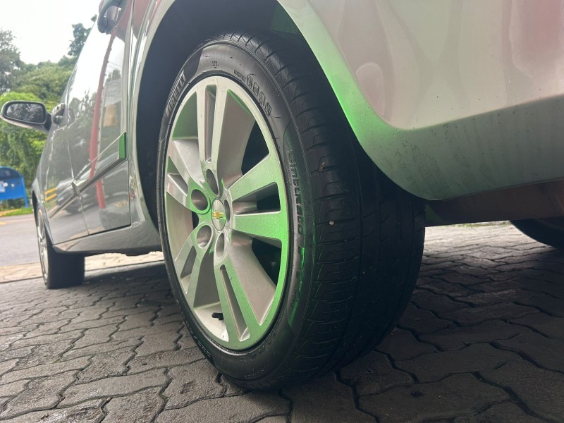 VECTRA 2.0 MPFI GT HATCH 8V FLEX 4P MANUAL - 2011 - TRêS COROAS