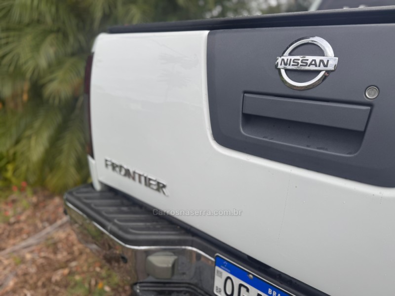 FRONTIER 2.5 SEL 4X4 CD TURBO ELETRONIC DIESEL 4P MANUAL - 2014 - FELIZ