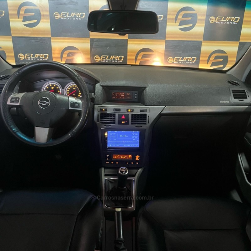VECTRA 2.0 MPFI GT-X HATCH 8V FLEX 4P MANUAL - 2008 - PORTãO