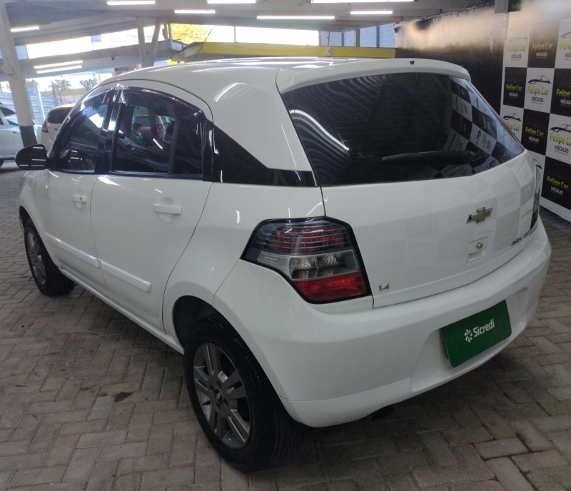 AGILE 1.4 MPFI LTZ 8V FLEX 4P MANUAL - 2013 - CAXIAS DO SUL