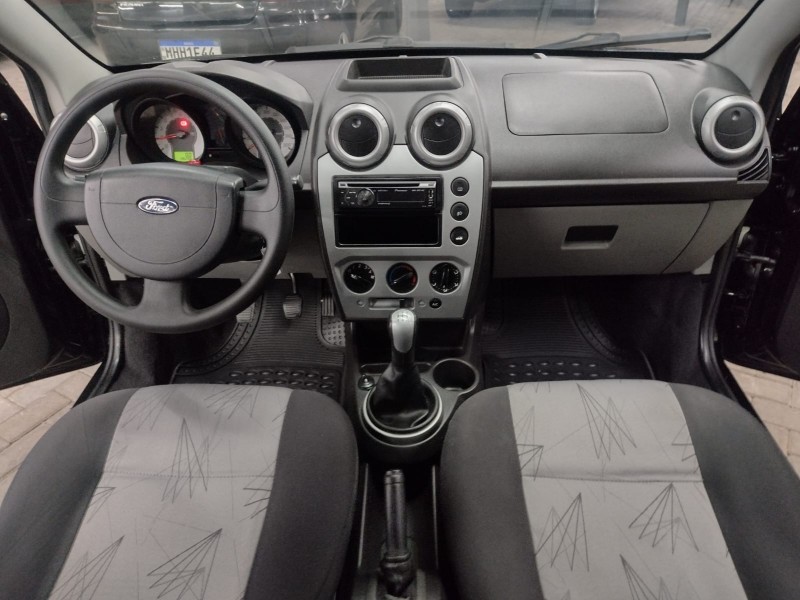 FIESTA 1.6 MPI CLASS HATCH 8V FLEX 4P MANUAL - 2010 - CAXIAS DO SUL