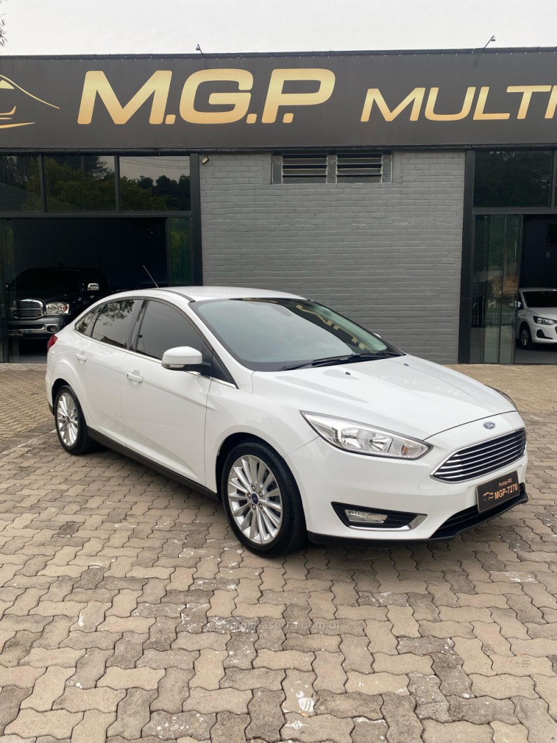 FOCUS 2.0 TITANIUM 16V FLEX 4P AUTOMÁTICO