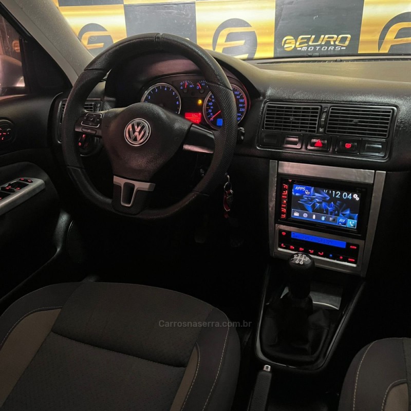 GOLF 2.0 MI COMFORTLINE 8V GASOLINA 4P MANUAL - 2008 - PORTãO