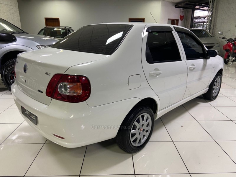 SIENA 1.8 MPI HLX 8V FLEX 4P MANUAL - 2005 - ESTâNCIA VELHA