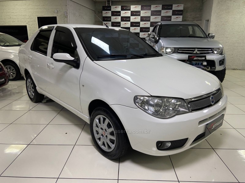 SIENA 1.8 MPI HLX 8V FLEX 4P MANUAL - 2005 - ESTâNCIA VELHA