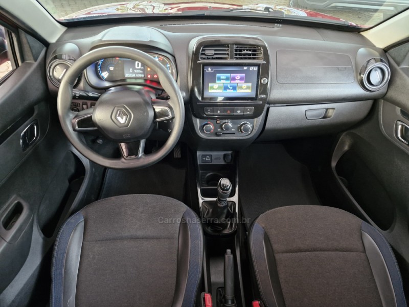 KWID 1.0 12V SCE FLEX INTENSE MANUAL - 2023 - LAJEADO