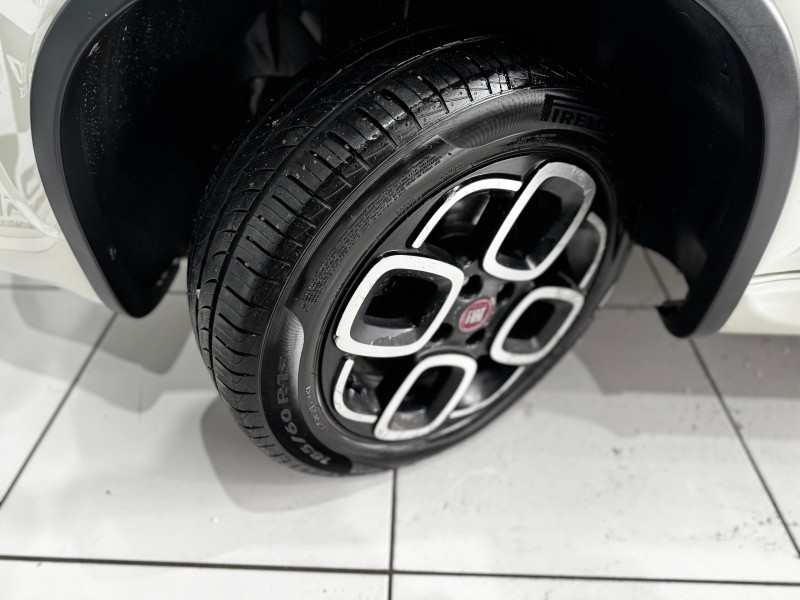 UNO 1.4 EVO SPORTING 8V FLEX 4P AUTOMATIZADO - 2015 - CAXIAS DO SUL