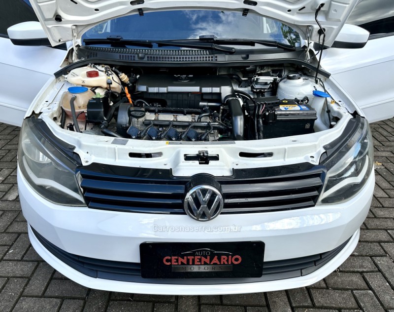 VOYAGE 1.0 I TREND 16V FLEX 4P MANUAL - 2013 - SAPIRANGA