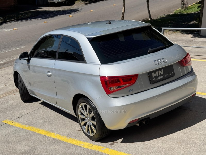 A1 1.4 TFSI ATTRACTION 16V 122CV GASOLINA 2P AUTOMÁTICO - 2011 - BENTO GONçALVES