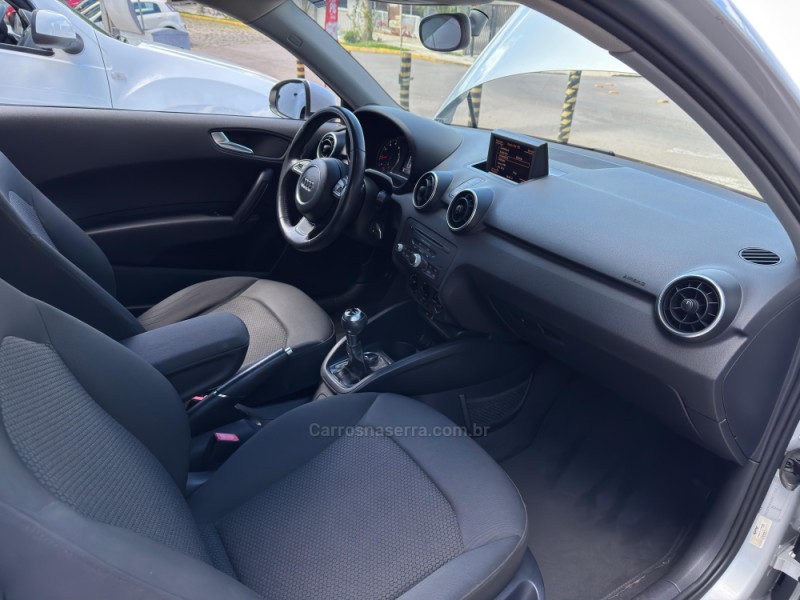 A1 1.4 TFSI ATTRACTION 16V 122CV GASOLINA 2P AUTOMÁTICO - 2011 - BENTO GONçALVES