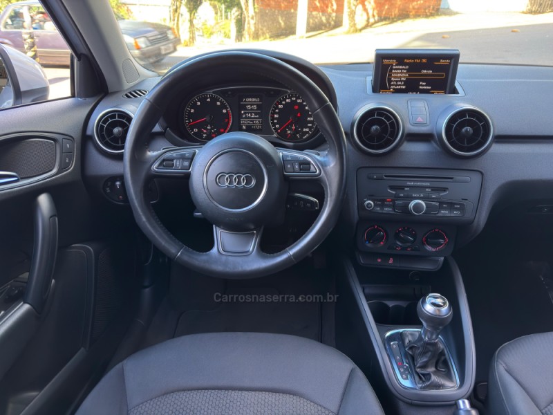 A1 1.4 TFSI ATTRACTION 16V 122CV GASOLINA 2P AUTOMÁTICO - 2011 - BENTO GONçALVES