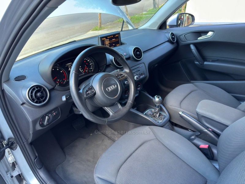 A1 1.4 TFSI ATTRACTION 16V 122CV GASOLINA 2P AUTOMÁTICO - 2011 - BENTO GONçALVES