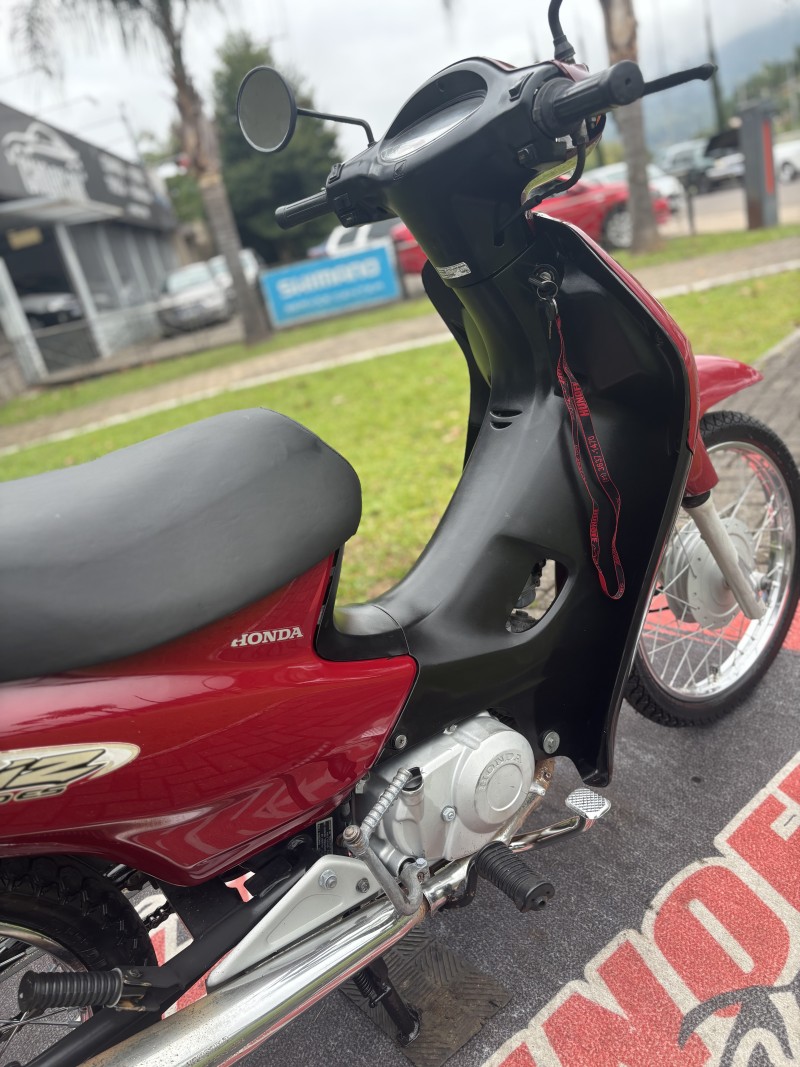 BIZ 100 ES - 2005 - FELIZ