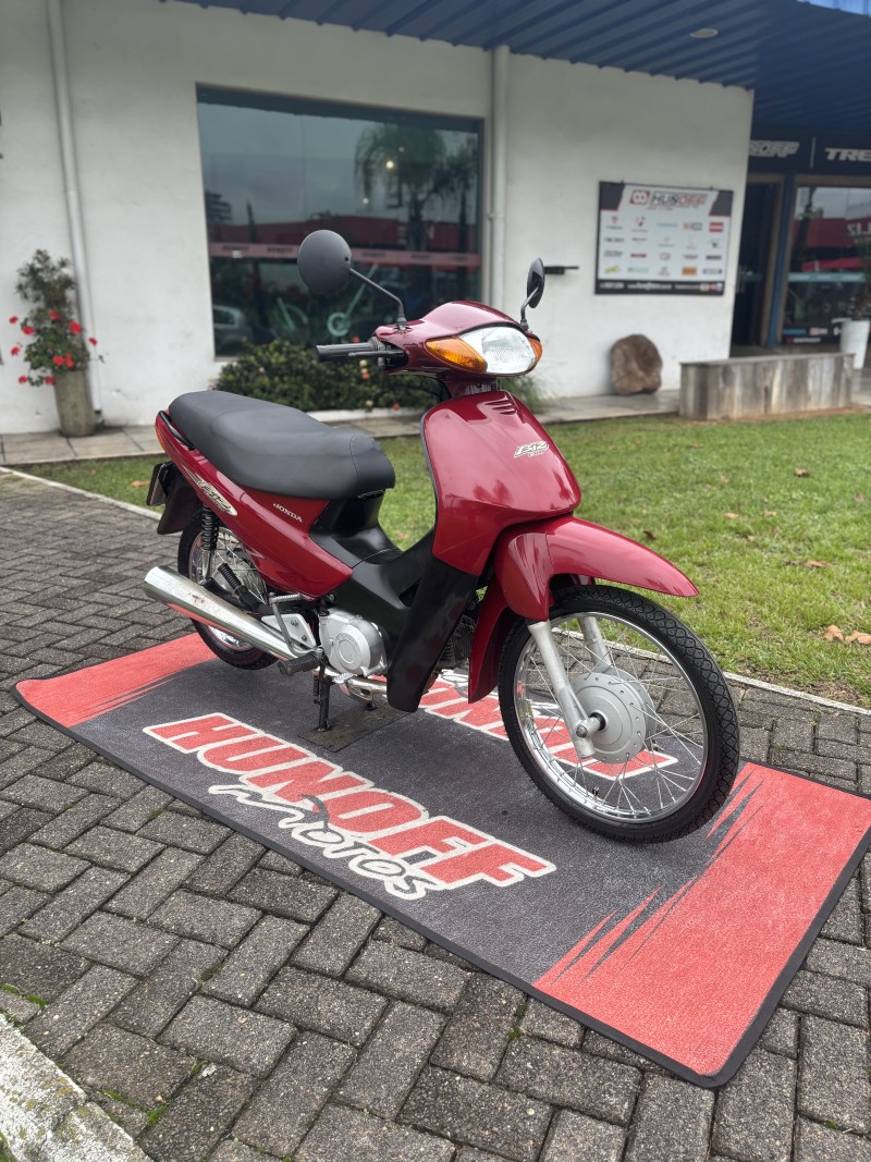 BIZ 100 ES - 2005 - FELIZ