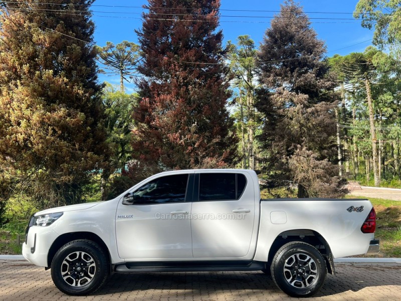 HILUX 2.8 SR 4X4 CD 16V DIESEL 4P AUTOMÁTICO - 2024 - CANELA
