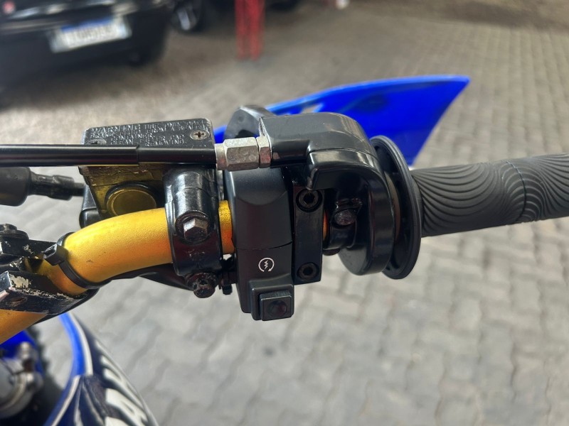 TT-R 230 - 2010 - TRêS COROAS