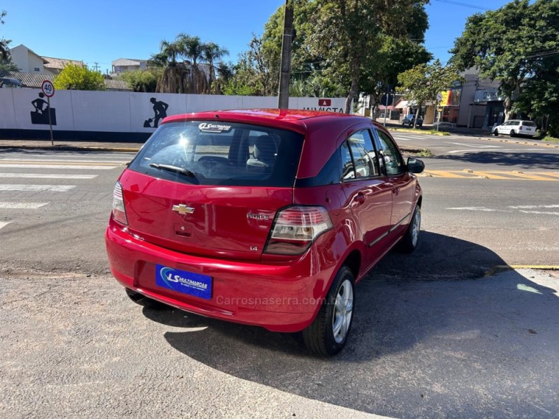 AGILE 1.4 MPFI LT 8V FLEX 4P MANUAL - 2010 - VENâNCIO AIRES