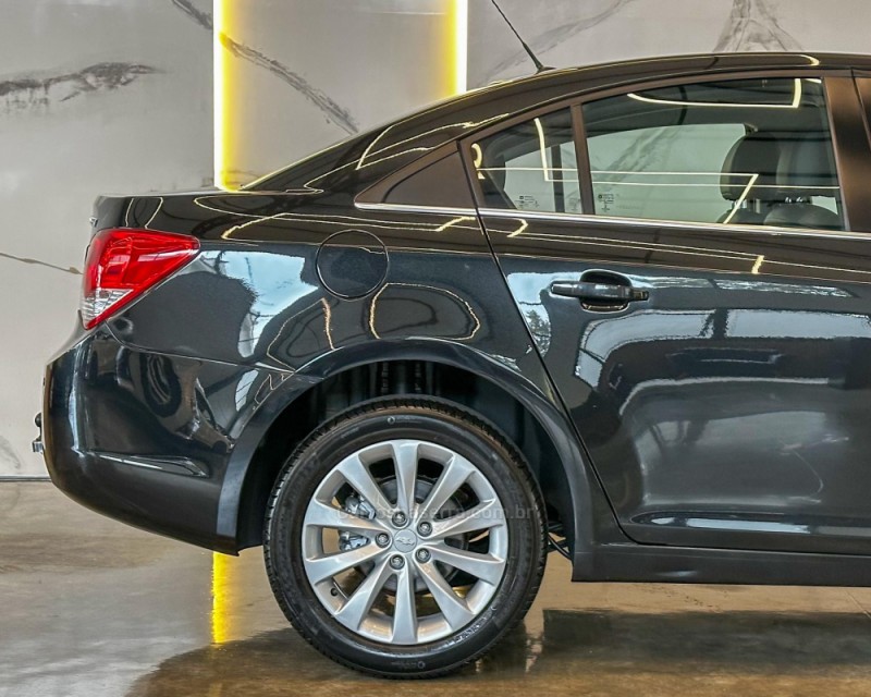 CRUZE 1.8 LT 16V FLEX 4P AUTOMÁTICO - 2015 - GARIBALDI