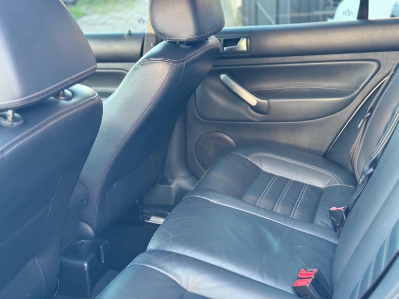 GOLF 1.6 MI SPORTLINE LIMITED EDITION 8V FLEX 4P MANUAL - 2012 - CAXIAS DO SUL
