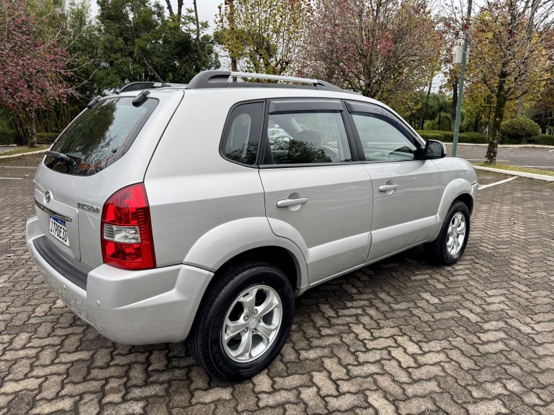 TUCSON 2.0 MPFI GLS 16V 143CV 2WD GASOLINA 4P AUTOMÁTICO - 2013 - CAXIAS DO SUL