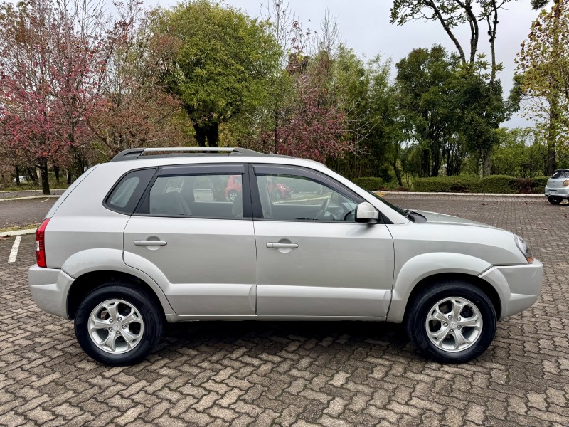TUCSON 2.0 MPFI GLS 16V 143CV 2WD GASOLINA 4P AUTOMÁTICO - 2013 - CAXIAS DO SUL