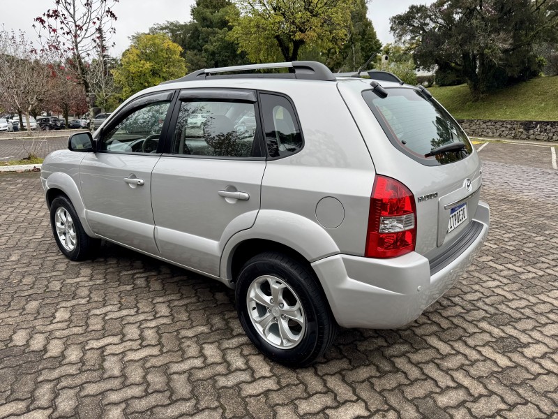 TUCSON 2.0 MPFI GLS 16V 143CV 2WD GASOLINA 4P AUTOMÁTICO - 2013 - CAXIAS DO SUL