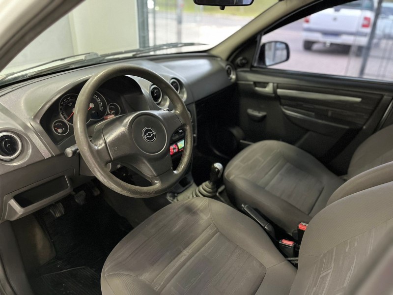 PRISMA 1.4 MPFI MAXX 8V FLEX 4P MANUAL - 2009 - CAXIAS DO SUL