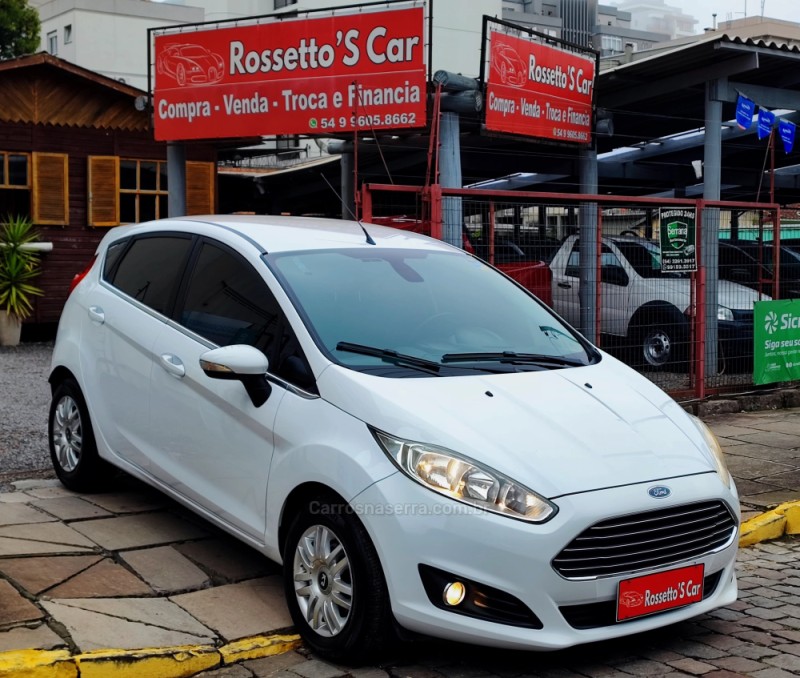 FIESTA 1.6 TITANIUM PLUS HATCH 16V FLEX 4P AUTOMÁTICO