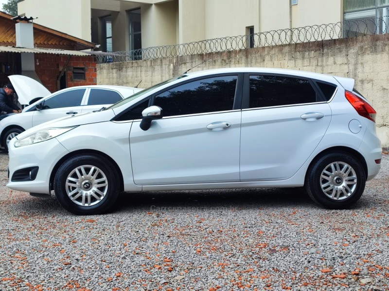 FIESTA 1.6 TITANIUM PLUS HATCH 16V FLEX 4P AUTOMÁTICO - 2014 - FARROUPILHA