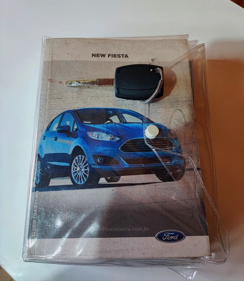 FIESTA 1.6 TITANIUM PLUS HATCH 16V FLEX 4P AUTOMÁTICO - 2014 - FARROUPILHA