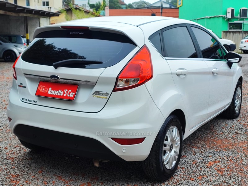 FIESTA 1.6 TITANIUM PLUS HATCH 16V FLEX 4P AUTOMÁTICO - 2014 - FARROUPILHA