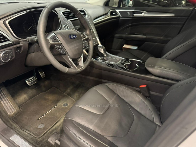 FUSION 2.0 TITANIUM GTDI ECOBOOST AWD AUTOMÁTICO - 2016 - CAXIAS DO SUL